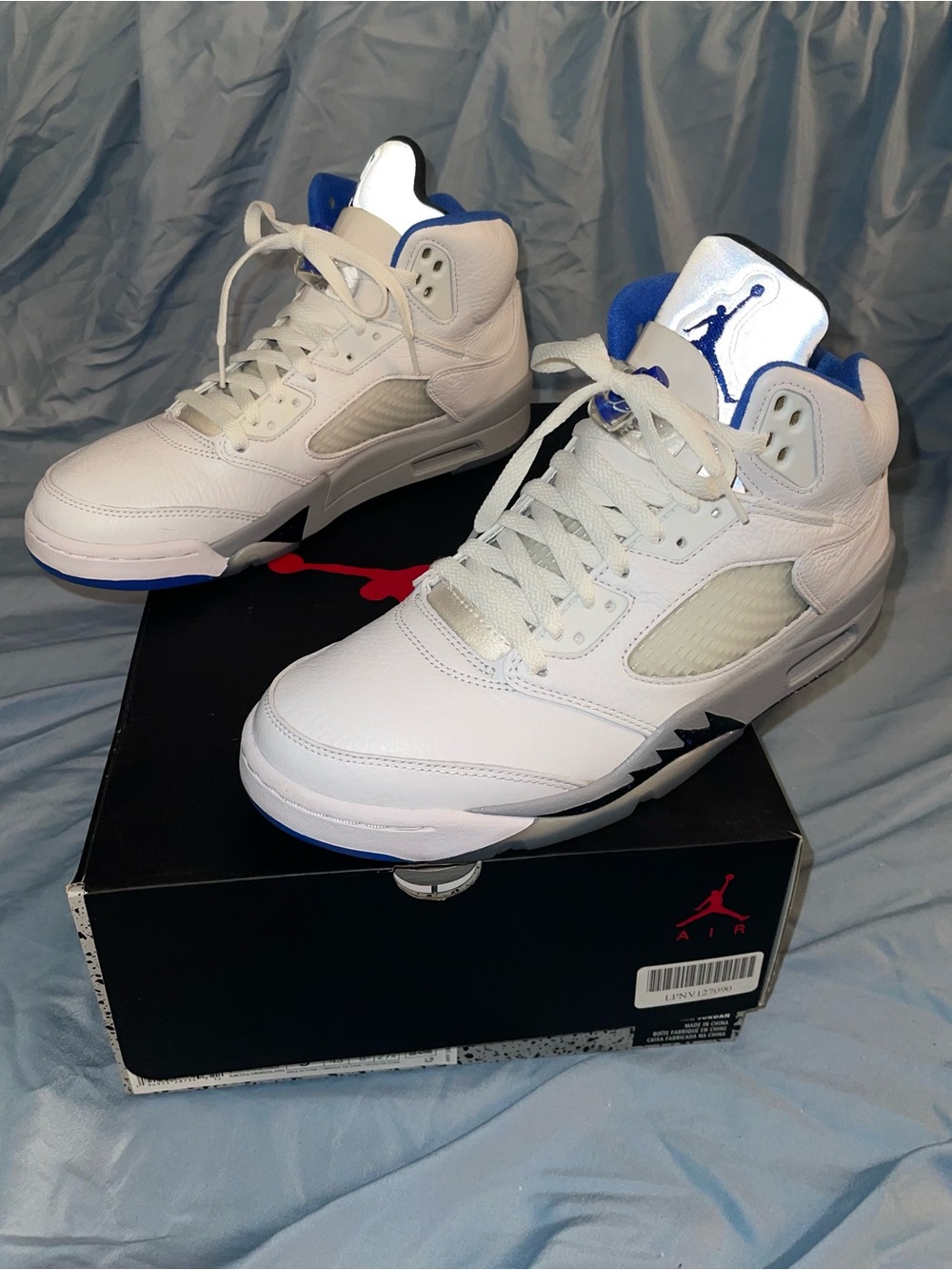 Jordan Retro 5 Stealth High-Top Sneakers in White and Blue